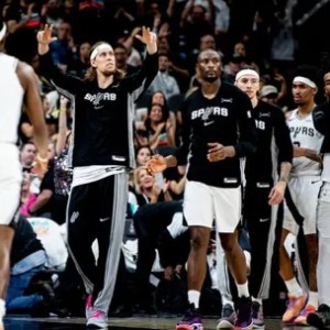 kaiyun-米奇谈失利：我们只是尽力打出自身水准，尝试不同阵容组合