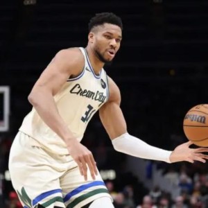 开云注册-【观察】争夺字母，勇士身处悬崖背水一战