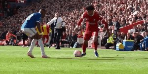 1697890176539005794.gif liv eve 4.gif