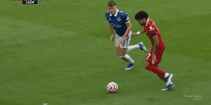 1697893619524002931.gif liv eve 5.gif